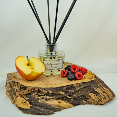 Winter Berries Reed Diffuser