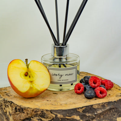 Winter Berries Reed Diffuser