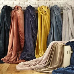 Malini Cosy Throw