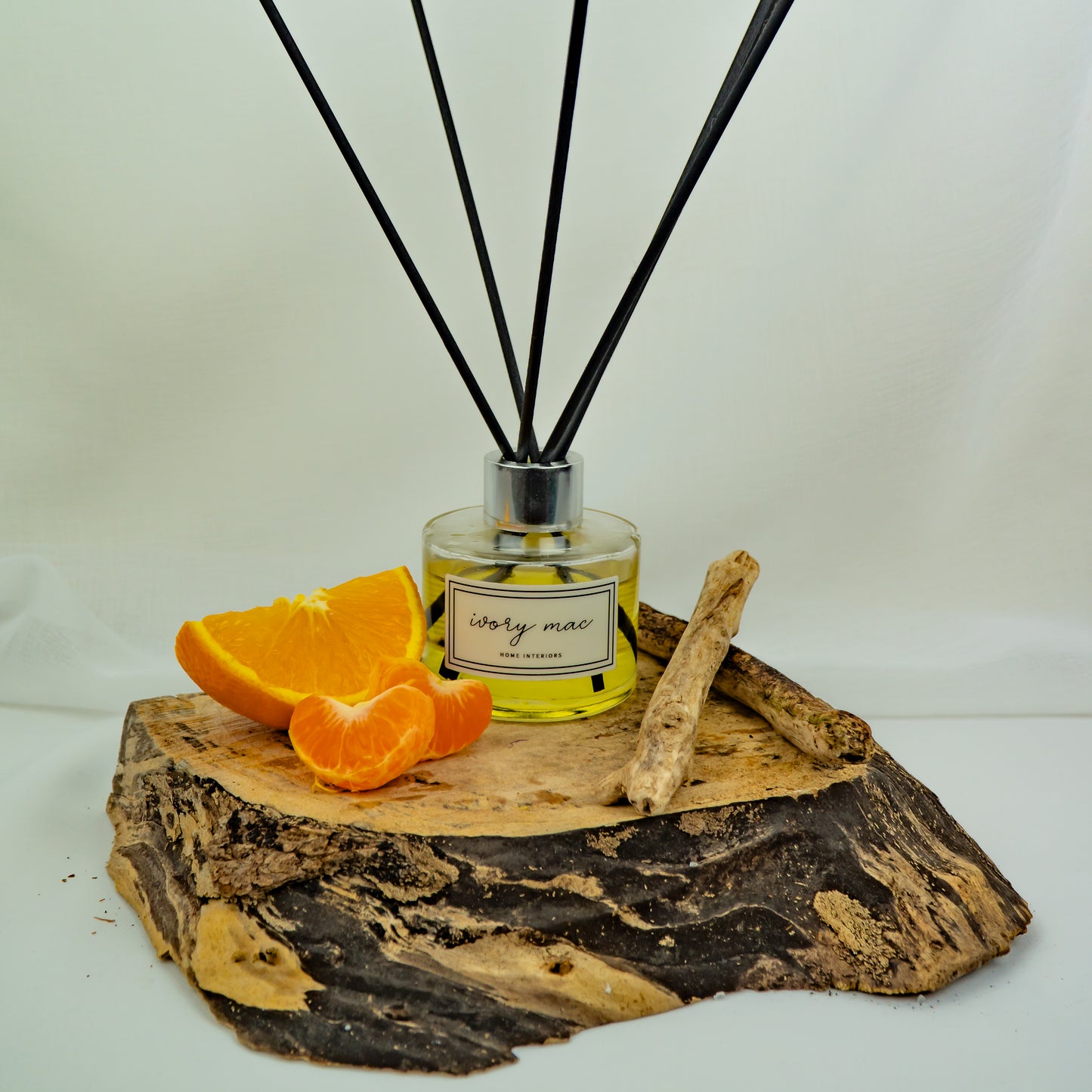 Mandarin and Sandalwood 100ml Reed Diffuser