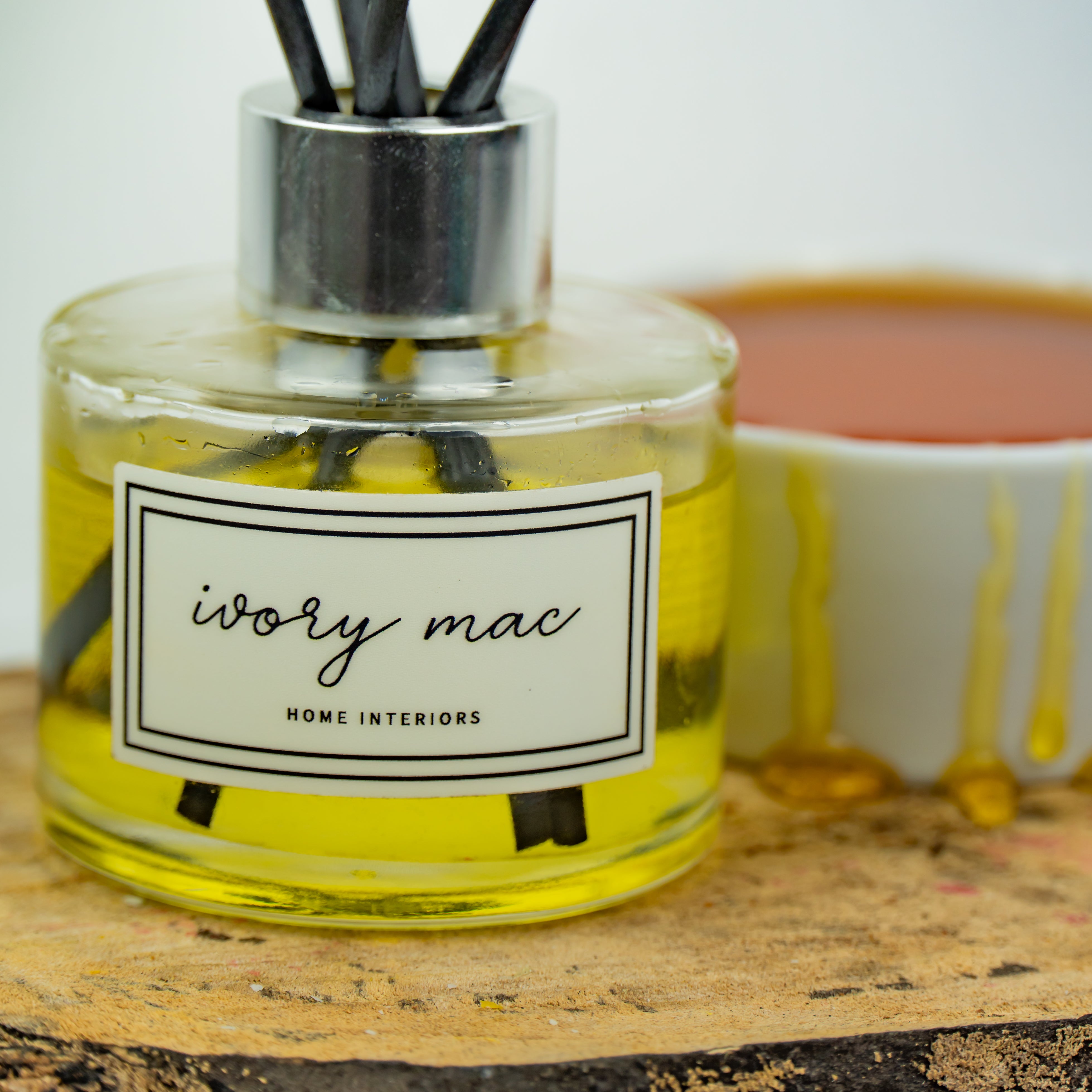 Dark Honey and Tobacco Reed Diffuser – Ivory Mac